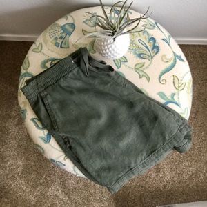 St. John’s Bay Canvas shorts 💜